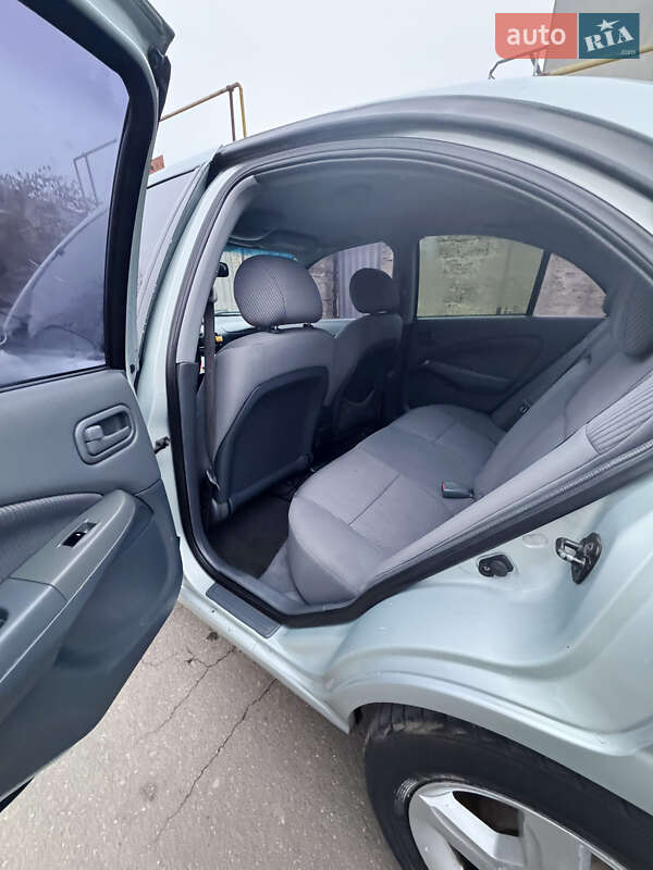 Седан Nissan Almera 2006 в Одесі