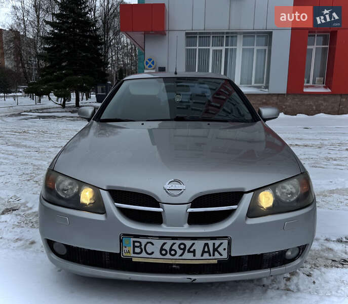 Nissan Almera 2005