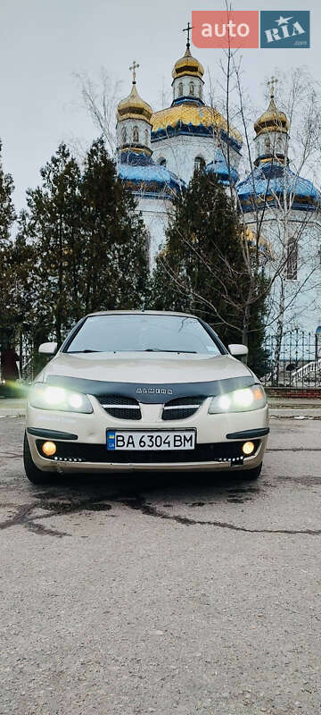 Nissan Almera 2003