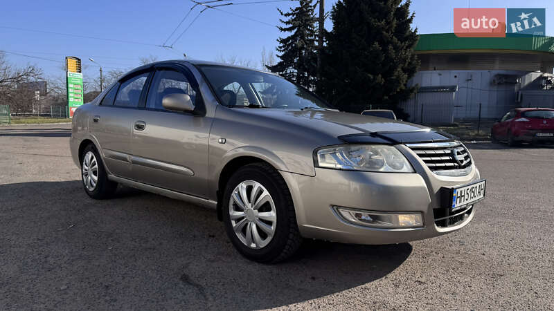 Nissan Almera 2012