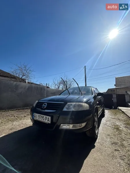 Nissan Almera
