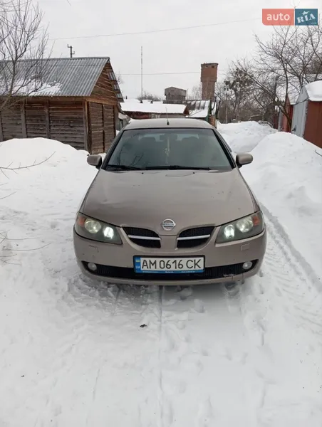 Nissan Almera