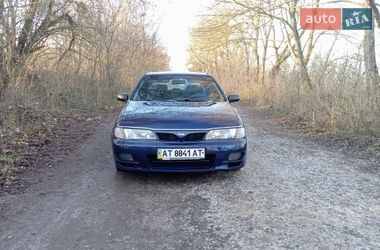Хетчбек Nissan Almera 1998 в Дубні