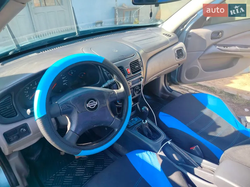 Nissan Almera