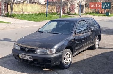 Хетчбек Nissan Almera 1998 в Одесі