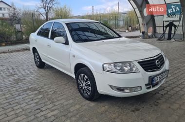 Седан Nissan Almera 2011 в Киеве