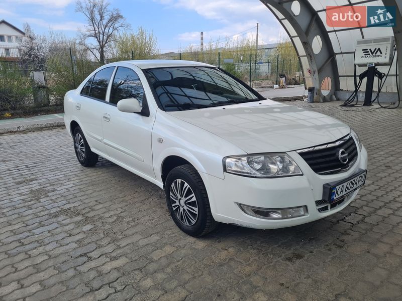 Nissan Almera 2011