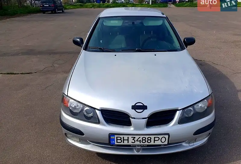 Nissan Almera