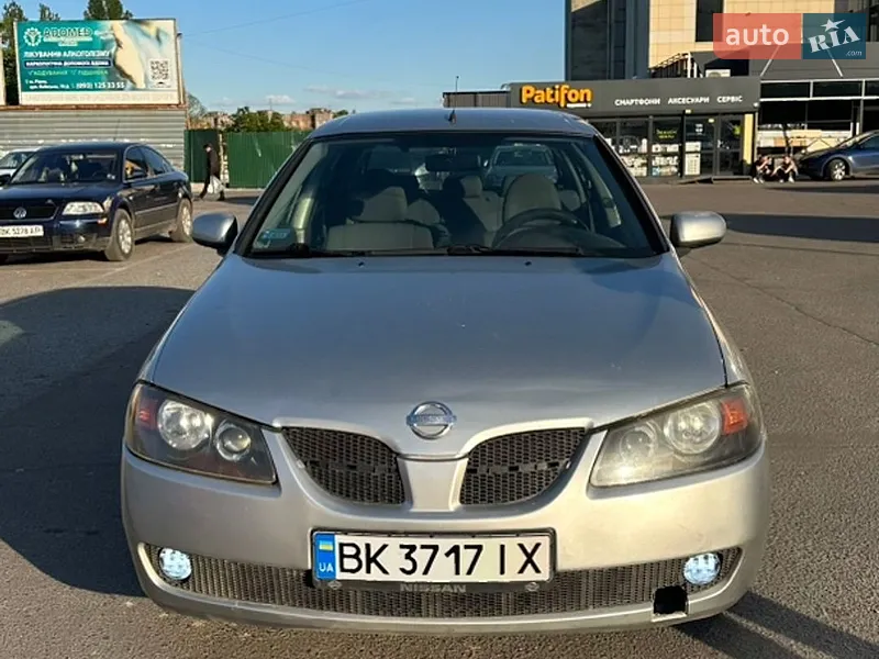 Nissan Almera