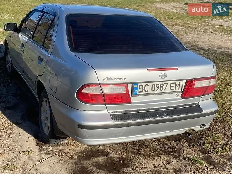 Nissan Almera