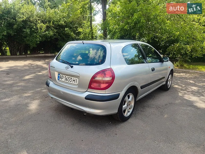Nissan Almera 2002