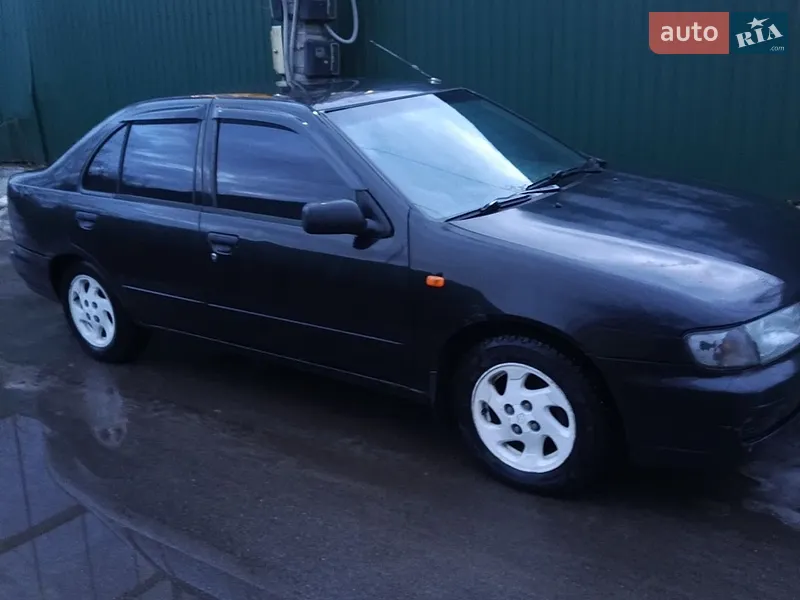 Nissan Almera