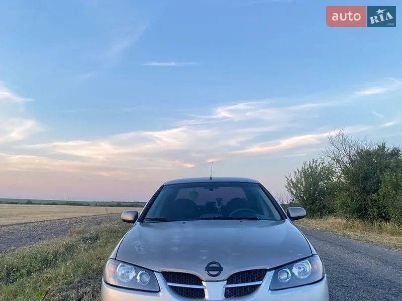 Nissan Almera