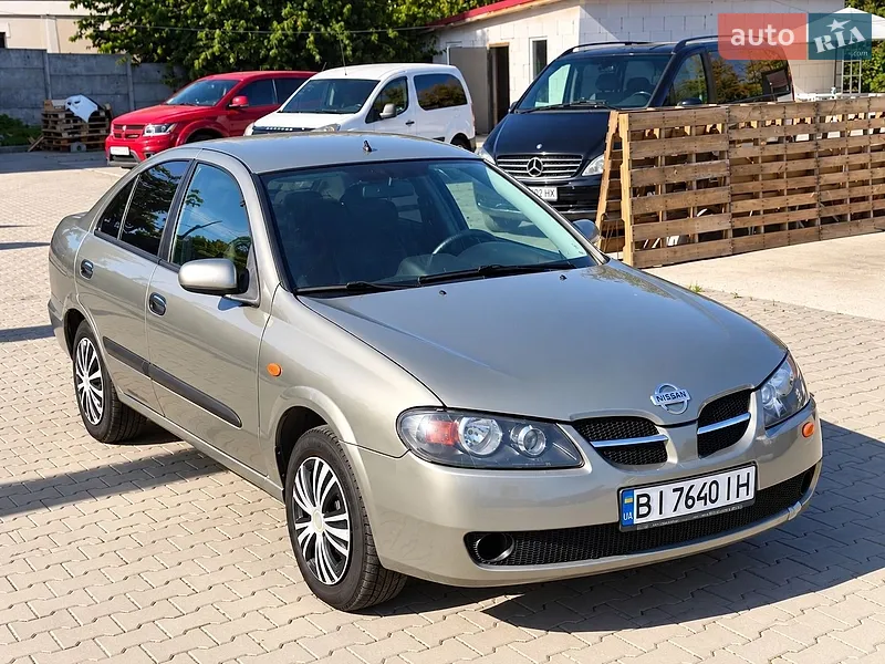 Nissan Almera