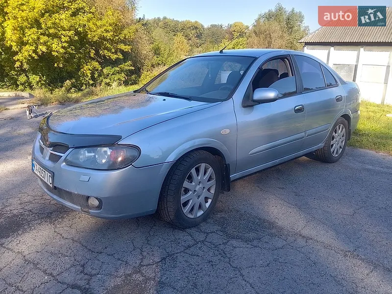 Nissan Almera 2005