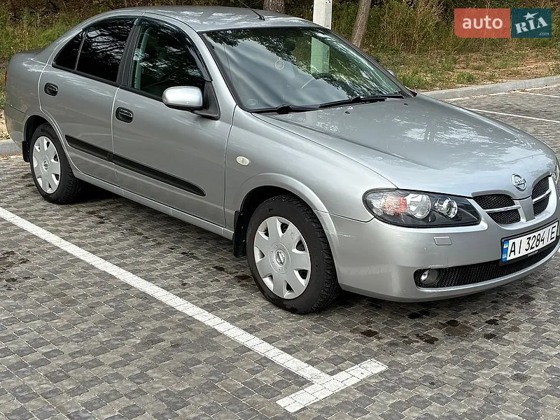 Nissan Almera