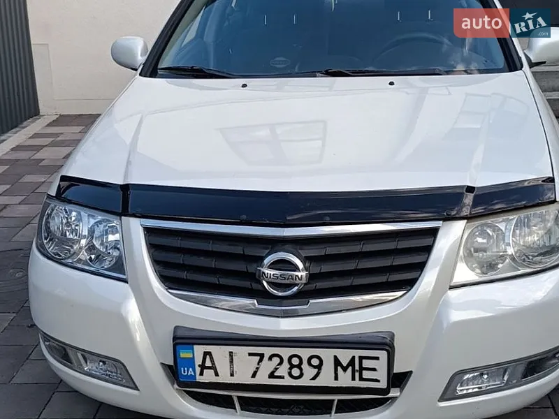 Nissan Almera