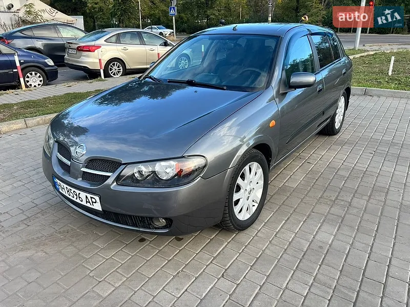 Nissan Almera