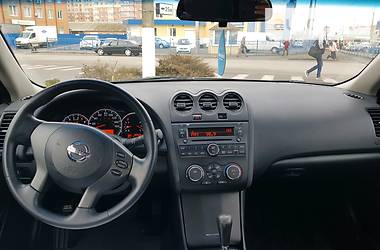 Седан Nissan Altima 2011 в 