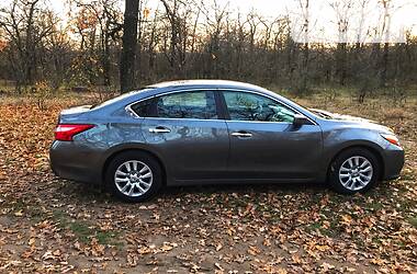 Седан Nissan Altima 2017 в 