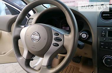 Седан Nissan Altima 2011 в 