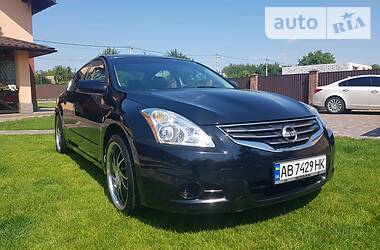 Nissan Altima 2010