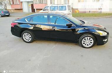 Седан Nissan Altima 2013 в 