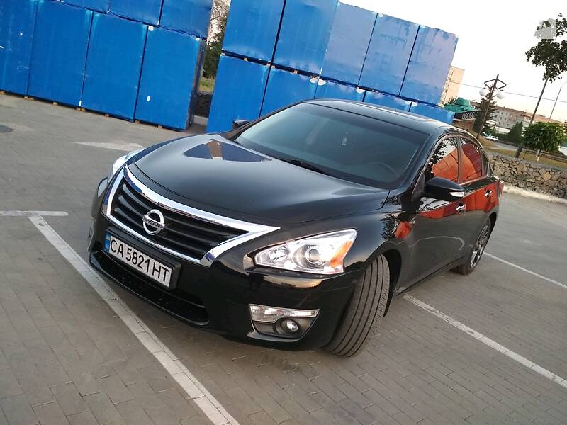 Седан Nissan Altima 2012 в Умани