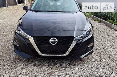 Седан Nissan Altima 2019 в Ивано-Франковске