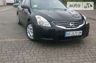 Nissan Altima 2010