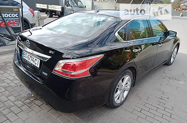 Седан Nissan Altima 2015 в Тернополе