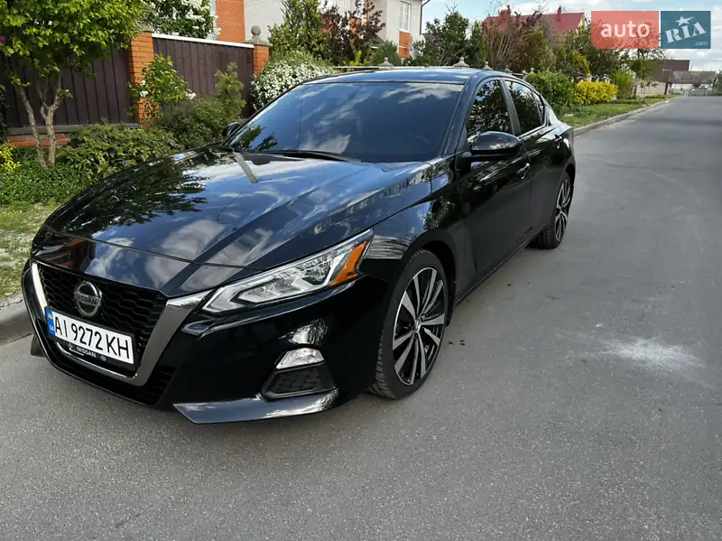 Nissan Altima 2019