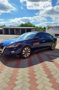 Седан Nissan Altima 2020 в Новоднестровске