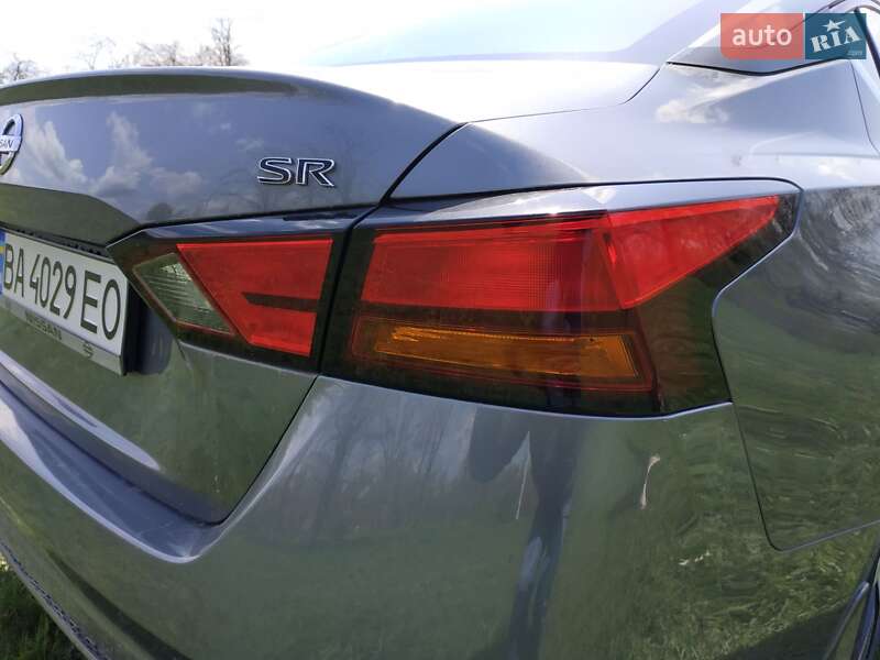 Седан Nissan Altima 2018 в Киеве