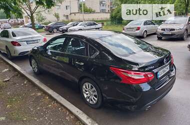 Седан Nissan Altima 2017 в 