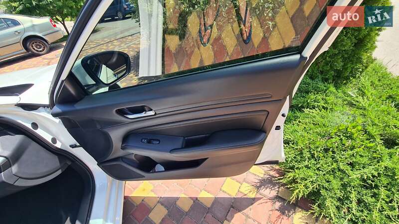 Седан Nissan Altima 2018 в Киеве фото 9 Седан Nissan Altima 2018 в Киеве