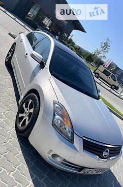 Nissan Altima 2008