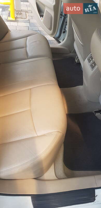 Седан Nissan Altima 2014 в Василькове