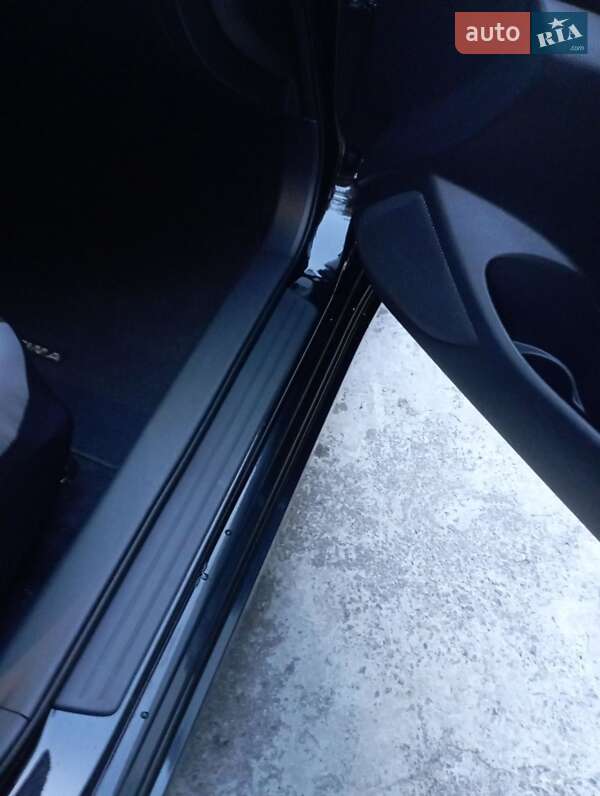 Седан Nissan Altima 2016 в Дніпрі фото 14 Седан Nissan Altima 2016 в Дніпрі