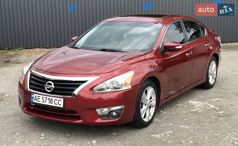 Nissan Altima 2012