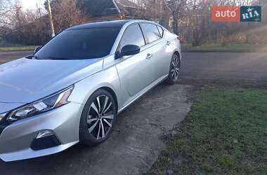 Седан Nissan Altima 2019 в Запоріжжі