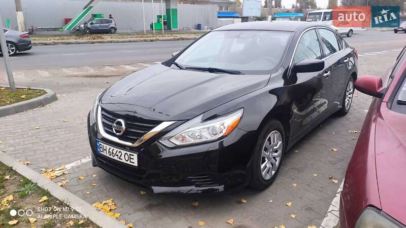 Седан Nissan Altima 2016 в Одессе