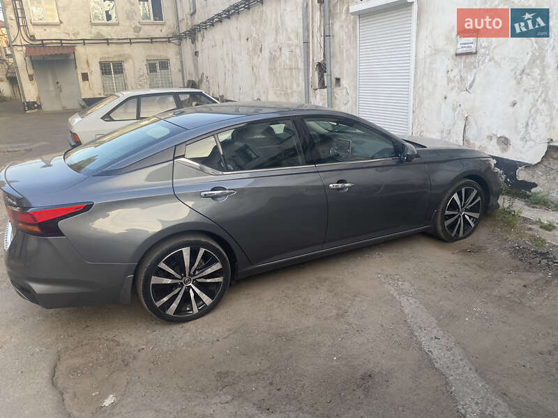 Седан Nissan Altima 2019 в Дніпрі фото 2 Седан Nissan Altima 2019 в Дніпрі