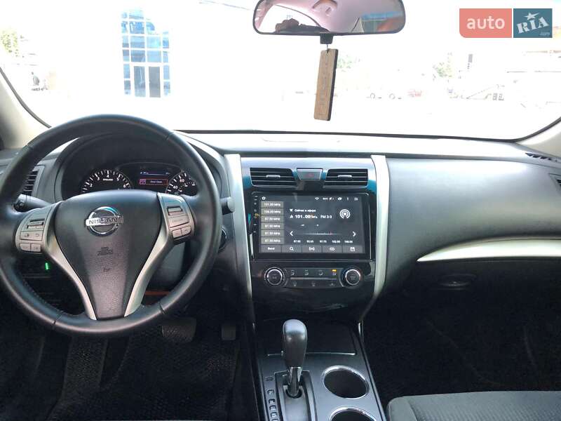 Седан Nissan Altima 2013 в Одесі