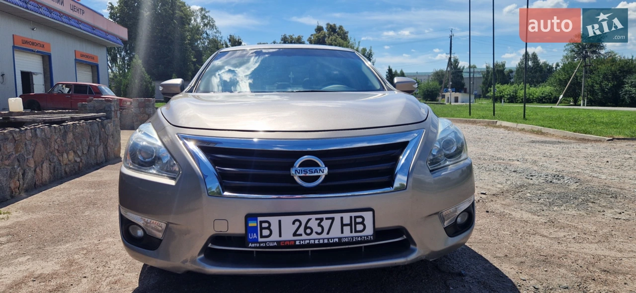 2013 Nissan Altima - мініатюра 8