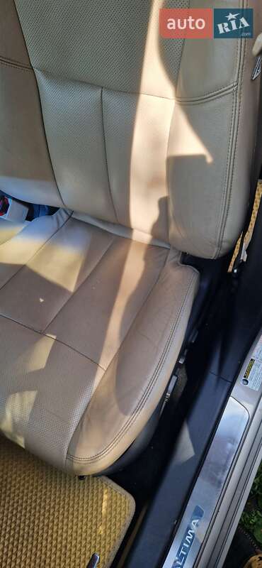 Седан Nissan Altima 2014 в Заводське