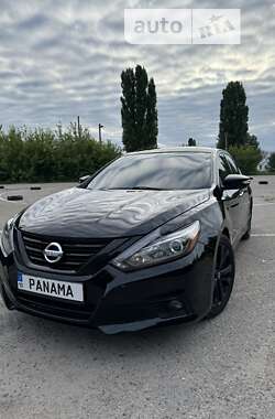 Nissan Altima 2018