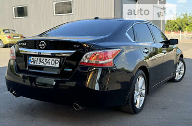 Седан Nissan Altima 2015 в Дніпрі