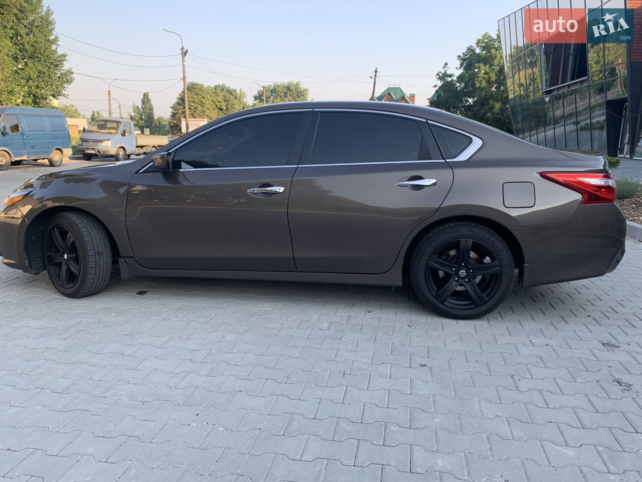 2015 Nissan Altima - мініатюра 16