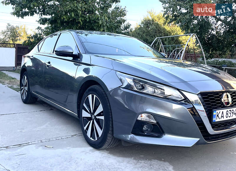 Седан Nissan Altima 2018 в 